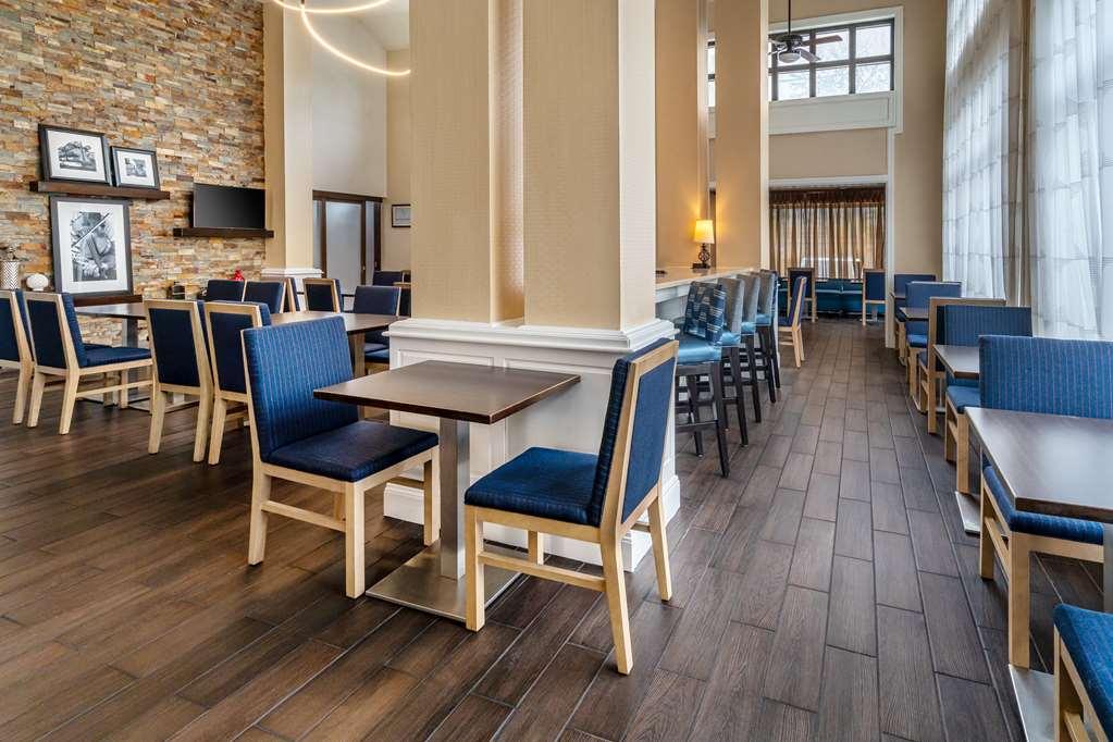 Hampton Inn & Suites Nashville-Vanderbilt-Elliston Place Restoran gambar