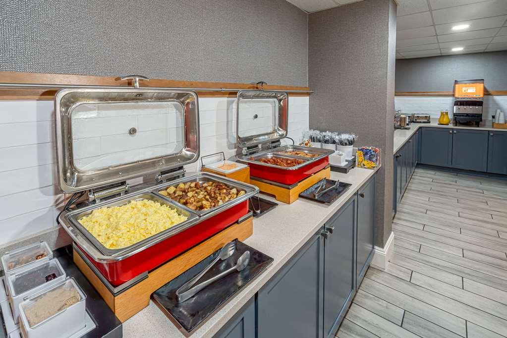 Hampton Inn & Suites Nashville-Vanderbilt-Elliston Place Restoran gambar